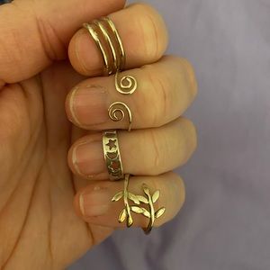 Toe ring set of 4
